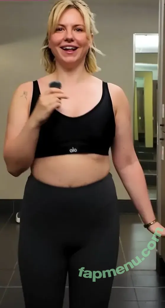 KellyMissesvlog nude photo #0570 (ajandkelz)