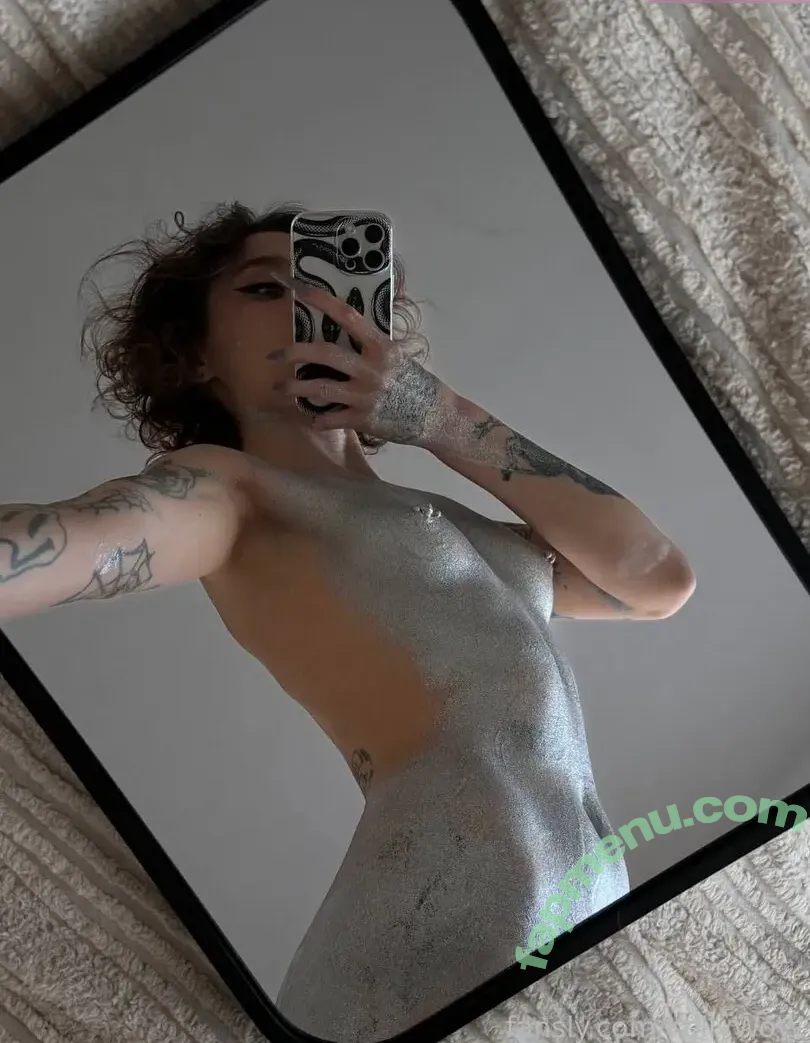 KellyWoW nude photo #0036 (KellyWoW)