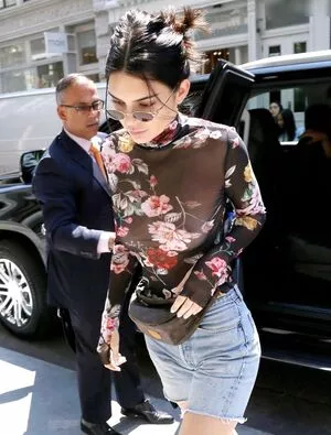 Kendall Jenner / KendallJenner nude photo #4383