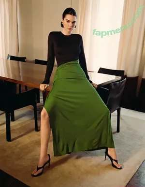 Kendall Jenner / KendallJenner nude photo #4731