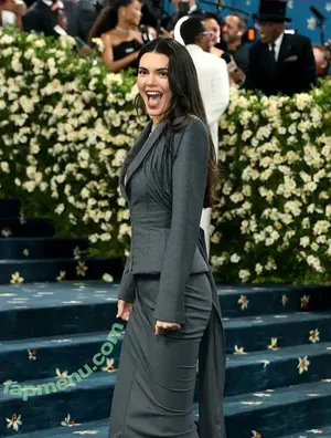 Kendall Jenner / KendallJenner nude photo #4777