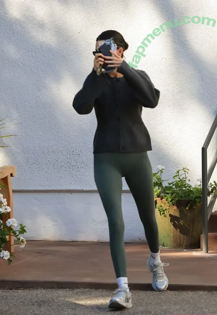 Kendall Jenner nude photo #4469 (KendallJenner)