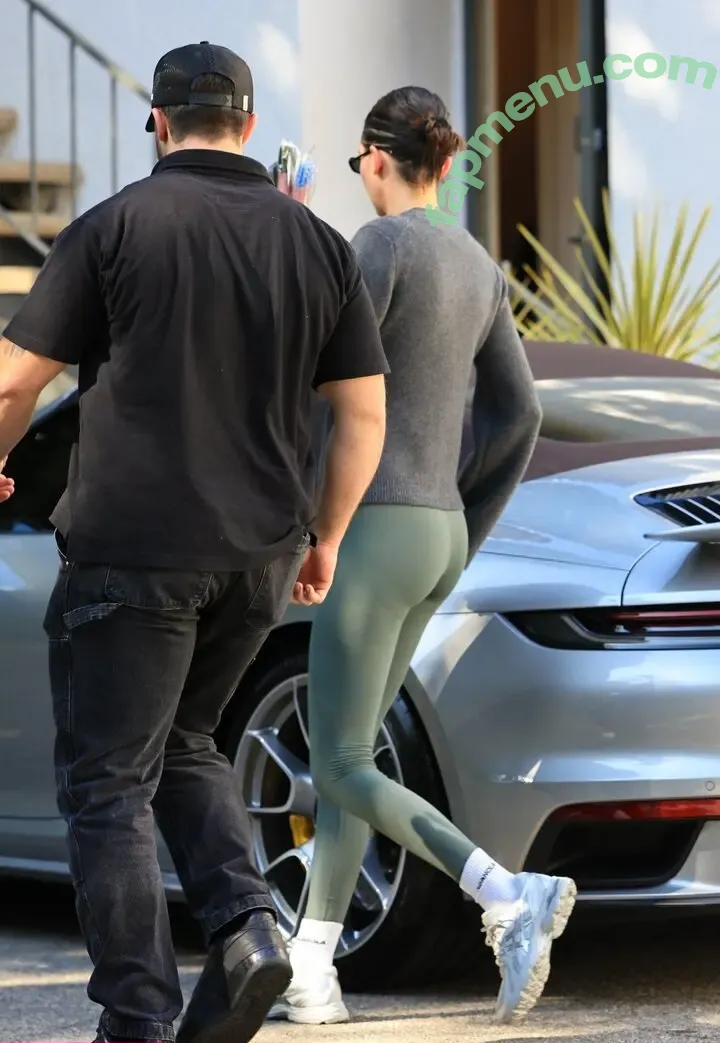 Kendall Jenner nude photo #4471 (KendallJenner)