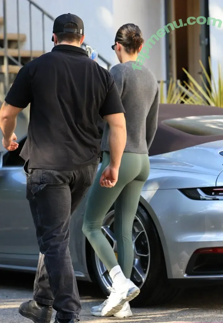 Kendall Jenner nude photo #4472 (KendallJenner)