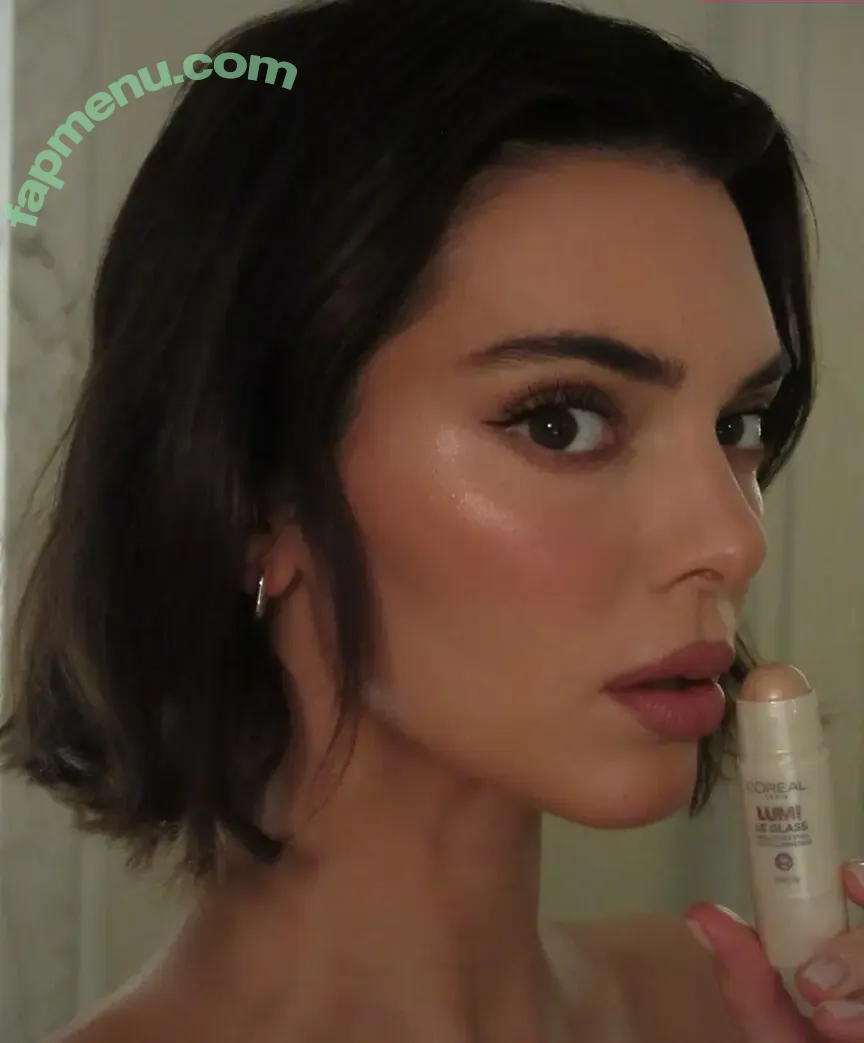 Kendall Jenner nude photo #4475 (KendallJenner)