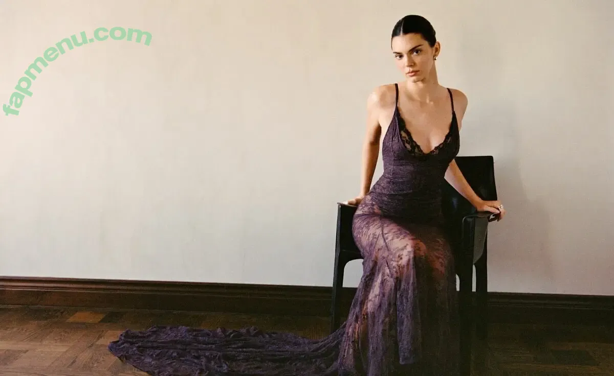 Kendall Jenner nude photo #4732 (KendallJenner)