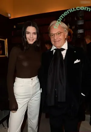 Kendall Jenner / KendallJenner nude photo #5004
