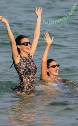 Kendall Jenner / KendallJenner nude photo #5101
