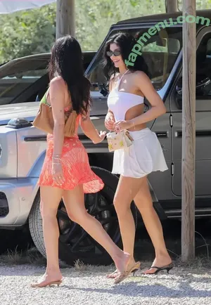 Kendall Jenner / KendallJenner nude photo #5124