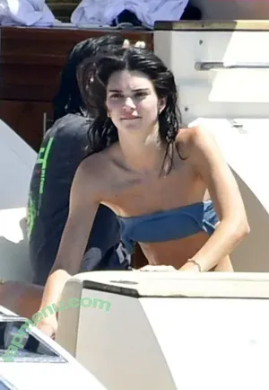 Kendall Jenner / KendallJenner nude photo #5129