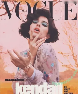 Kendall Jenner / KendallJenner nude photo #5135