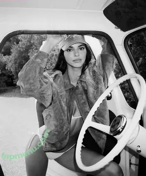 Kendall Jenner / KendallJenner nude photo #5160