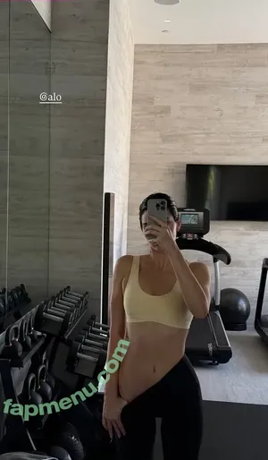 Kendall Jenner / KendallJenner nude photo #5176