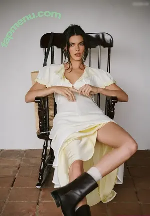 Kendall Jenner / KendallJenner nude photo #5180
