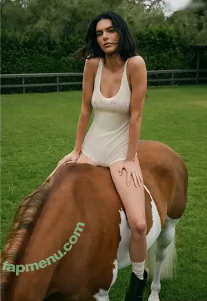 Kendall Jenner / KendallJenner nude photo #5189