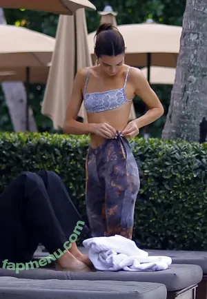 Kendall Jenner / KendallJenner nude photo #5212