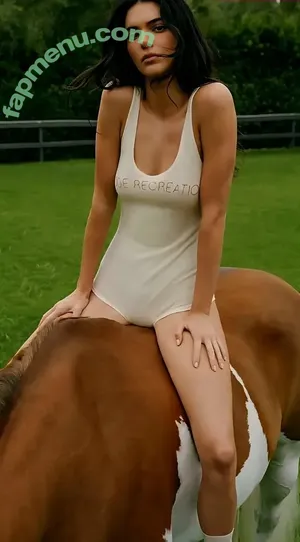 Kendall Jenner / KendallJenner nude photo #5219