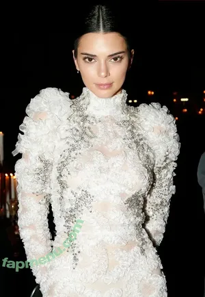 Kendall Jenner / KendallJenner nude photo #5223