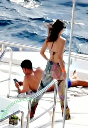 Kendall Jenner / KendallJenner nude photo #5254