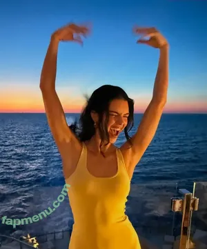 Kendall Jenner / KendallJenner nude photo #5296