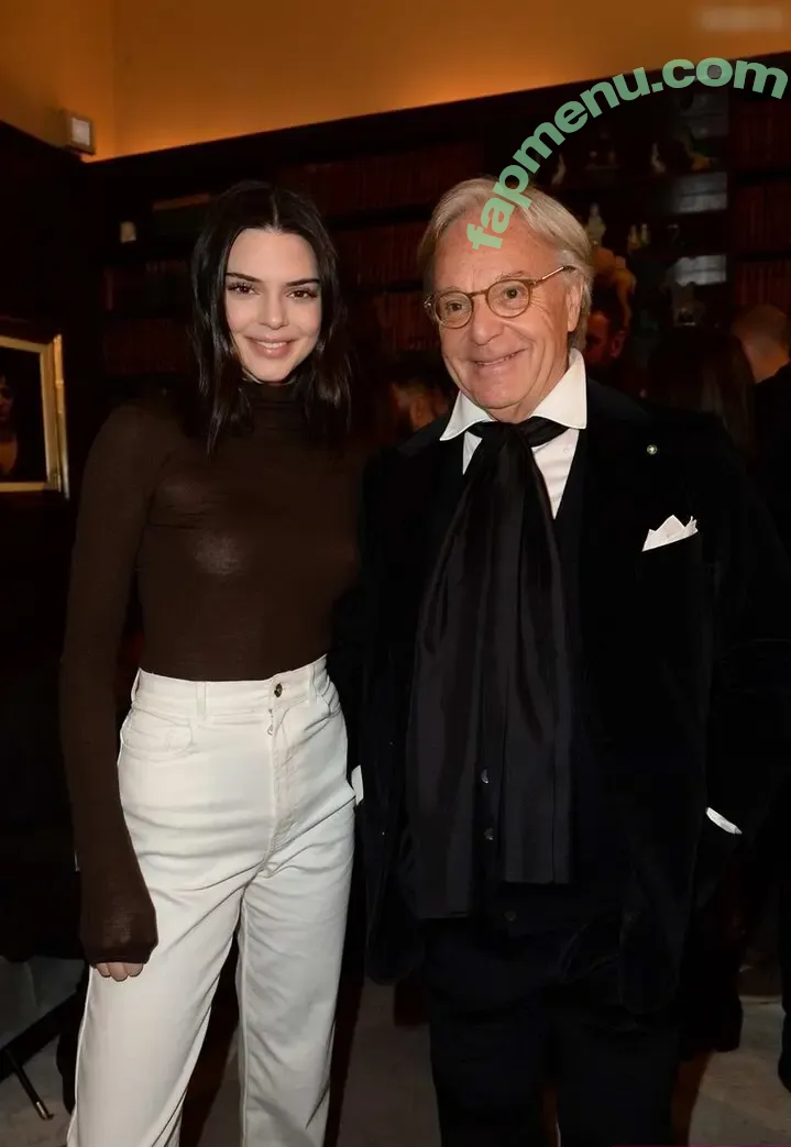 Kendall Jenner nude photo #5004 (KendallJenner)