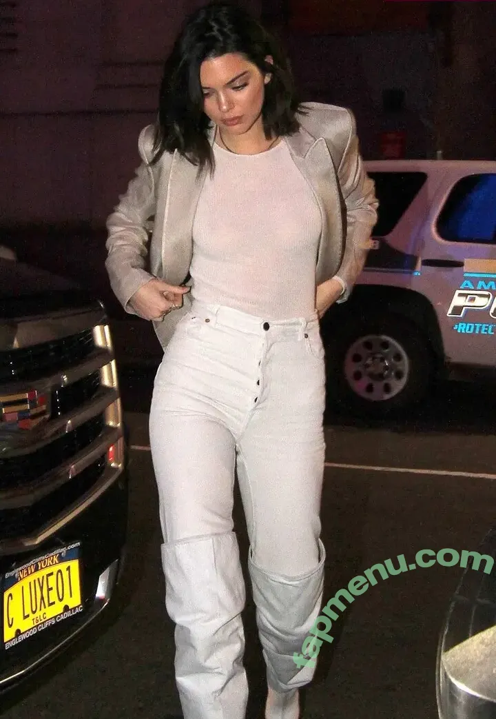 Kendall Jenner nude photo #5144 (KendallJenner)