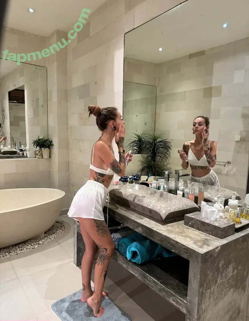 kendraa.lane nude photo #0717 (1klane / Kendraa Lane)
