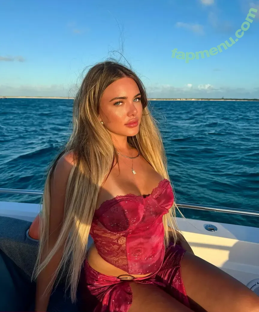 Kendrarowe nude photo #0006 (Kendrarowe)