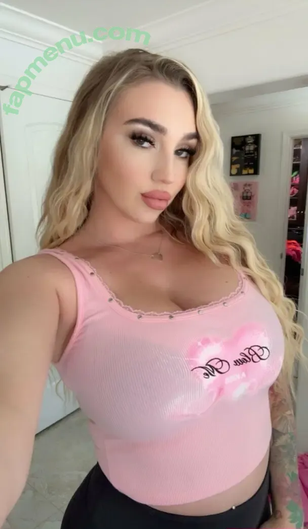 KendraSunderland nude photo #0318 (therealkslibrarygirl)