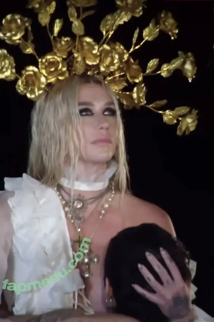 Kesha nude photo #0463 (iiswhoiis / wildgirl16)