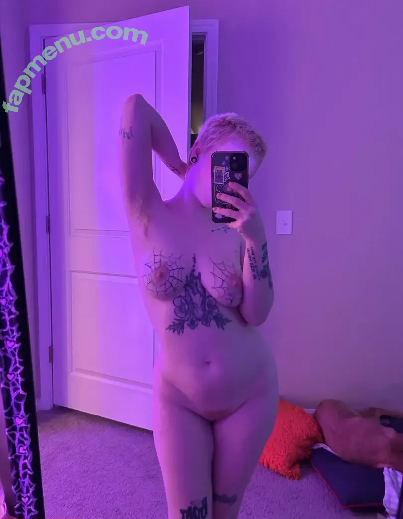 kezmoefree nude photo #0020 (kezmoefree)