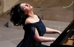 Khatia Buniatishvili / khatiabuniatishvili nude photo #0181