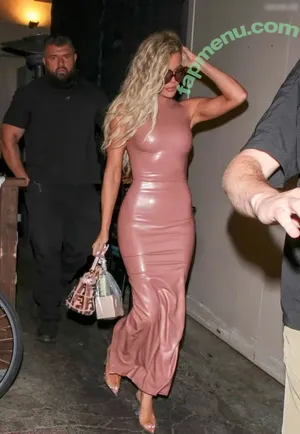 Khloé Kardashian / khloekardashian nude photo #0016