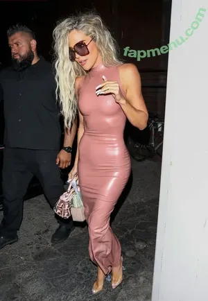 Khloé Kardashian / khloekardashian nude photo #0022