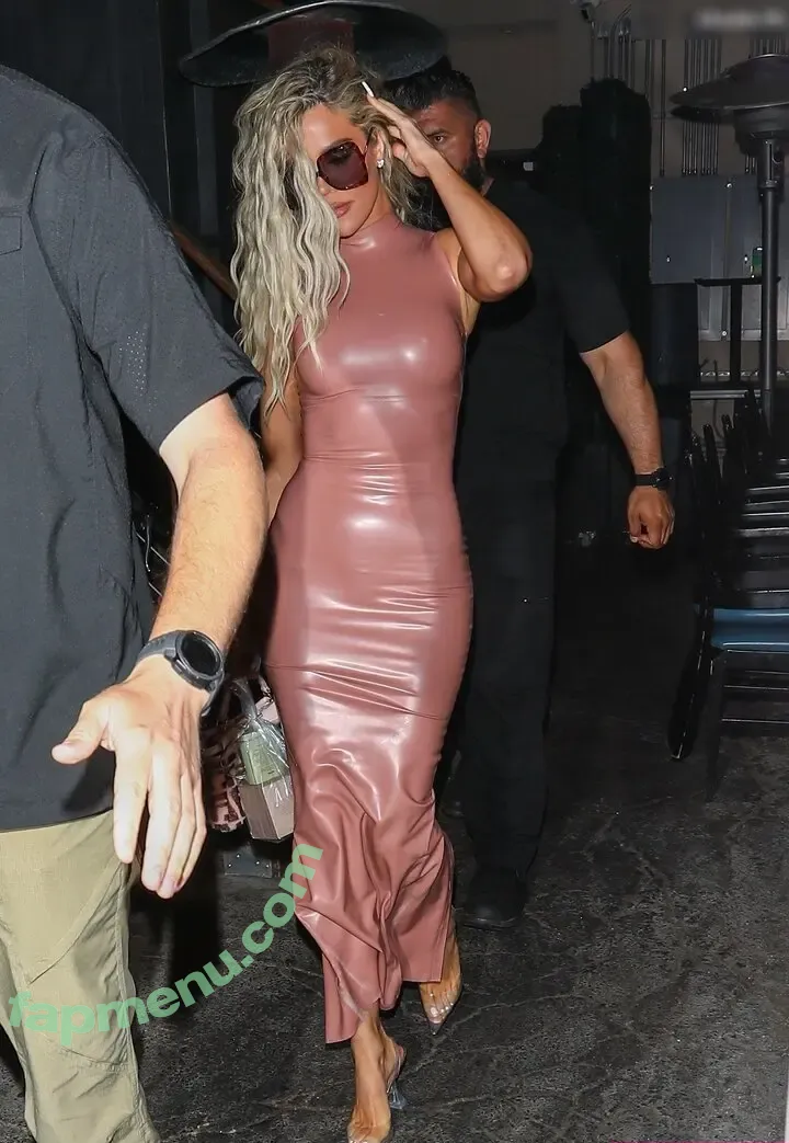 Khloé Kardashian nude photo #0014 (khloekardashian)