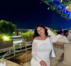 Khushi Tomar / __khushitomar / tomar_re nude photo #0013