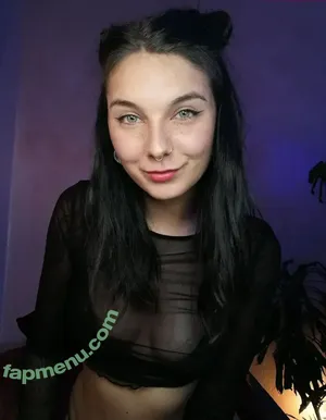 Kiakeeper nude photo #0001