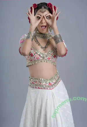 Kiara Advani / kiaraaliaadvani nude photo #0051