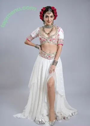 Kiara Advani / kiaraaliaadvani nude photo #0052