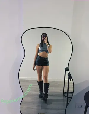  nude photo #0004