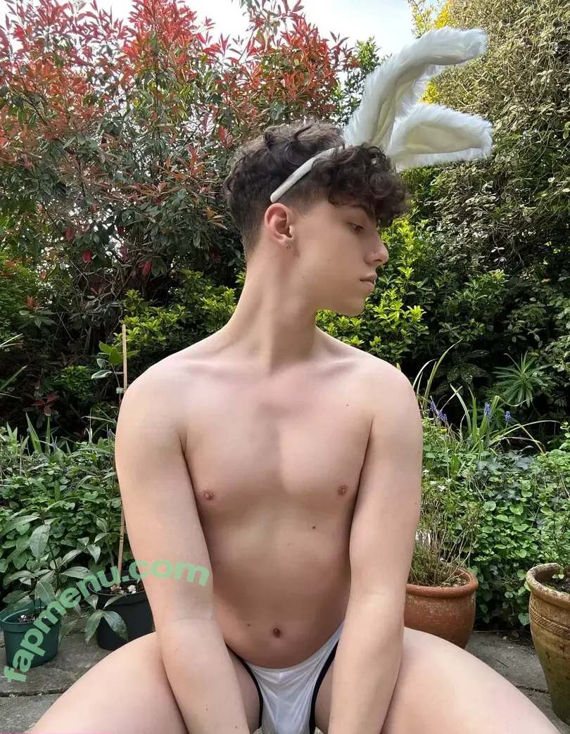 kiekie18x nude photo #0050 (_angelicboyo_)