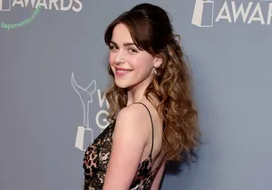 Kiernan Shipka / AdventuresSabrina / kiernanshipka nude photo #3094