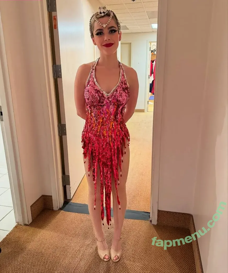 Kiernan Shipka nude photo #3090 (AdventuresSabrina / kiernanshipka)