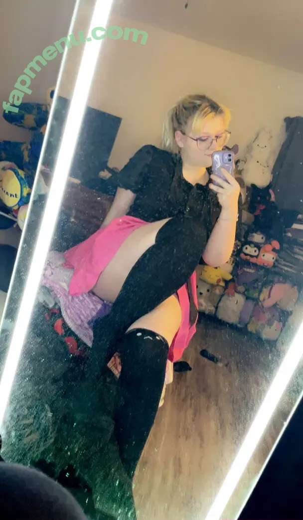 kiki_gothiccy nude photo #0017 (kiki_gothiccy)
