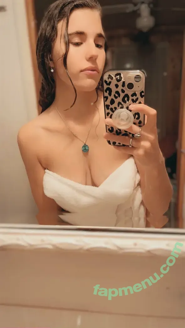 kikibear23 nude photo #0025 (heykikibear)