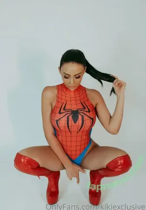 kikidanielsfree / kiki_lovethemeyez nude photo #0007