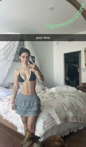 Killljoyy / carly.jb nude photo #0065