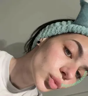 Killljoyy / carly.jb nude photo #0083