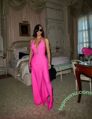 Kim Kardashian / kimkadarshian / kimkardashian nude photo #0009