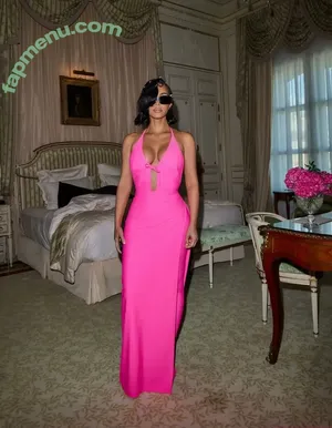 Kim Kardashian / kimkadarshian / kimkardashian nude photo #0012